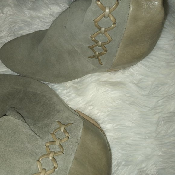 Gianni Bini Riyna Hidden Wedge Tall Boots - Picture 4 of 8